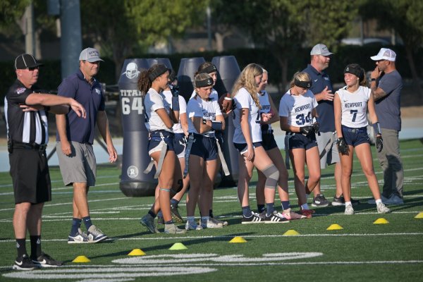 NH v CdM 2205 flag sideline