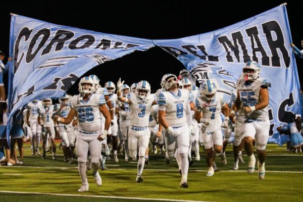 CdM v YL 2025 banner run